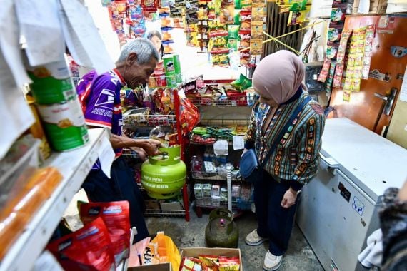 Lihat, Dirut Pertamina Turun Langsung Cek Ketersediaan Gas Elpiji 3 Kg di Surakarta - JPNN.COM