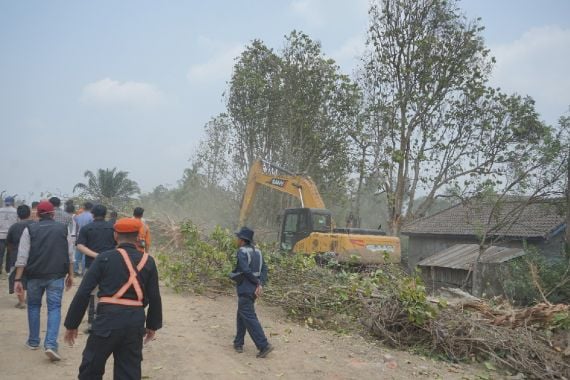 Menjaga & Mengoptimalkan Aset Negara, KAI Divre III Tertibkan Aset Tanah dan Bangunan - JPNN.COM