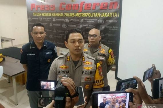 Leher Disabet Senjata Tajam, Pemuda 19 Tewas dalam Tawuran di Palmerah - JPNN.COM