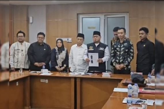 Soal Pelarangan Hijab, RS Medistra Beri Klarifikasi ke PKS DPRD DKI - JPNN.COM