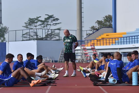 Persib Bandung Melakukan Aklimatisasi Menjelang Jumpa PSM Makassar - JPNN.COM