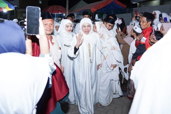 Khofifah Punya Rekam Jejak Sukses, Makin Layak Pimpin Jatim Sebagai Gubernur - JPNN.COM