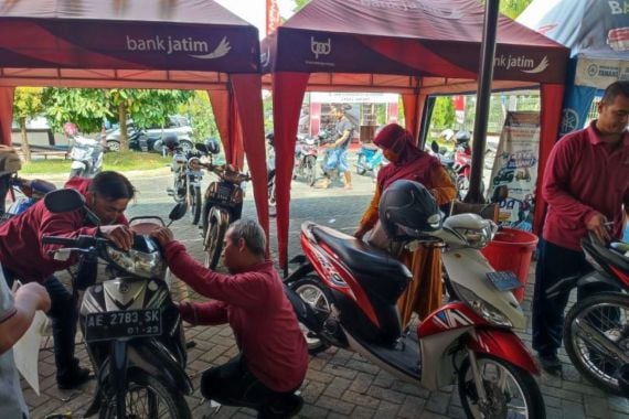 Puluhan Ribu Warga Ponorogo Manfaatkan Program Pemutihan Pajak Kendaraan - JPNN.COM