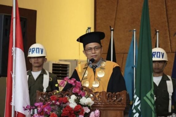 Rektor UIN Suska Prof Khairunnas Rajab Tersangka, Begini Kasusnya - JPNN.COM