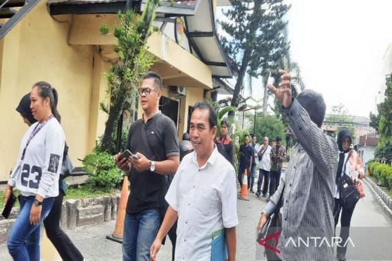 Kasus Pengusiran Guru Honorer Viral Berbuntut Panjang, Waduh - JPNN.COM