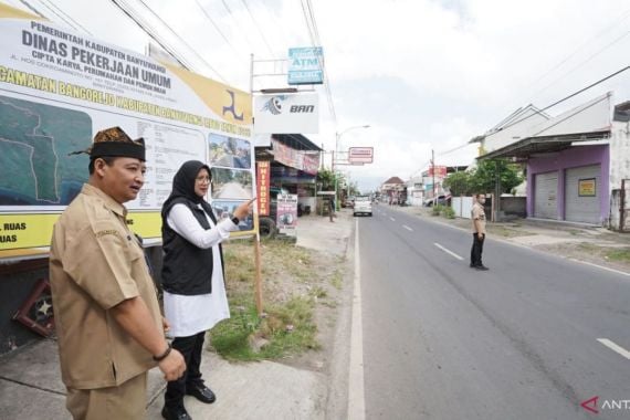 Pemkab Banyuwangi Bangun 821 Kilometer Infrastruktur Jalan pada Tahun Ini - JPNN.COM