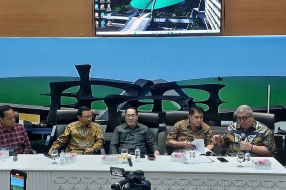 DPR Dorong Kajian Mendalam untuk Perumusan Regulasi Industri Hasil Tembakau - JPNN.COM