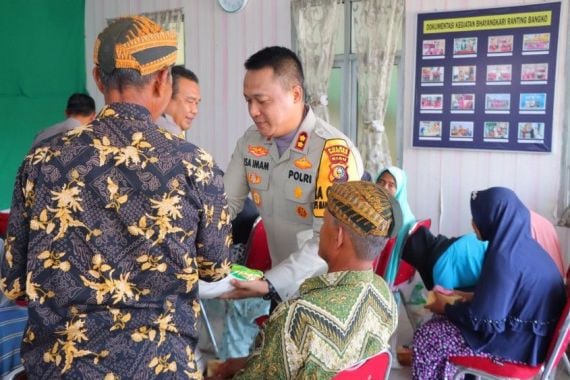 Jaga Kamtibmas Jelang Pilkada, Kapolres Rohil Sosialisasi & Silaturahmi dengan Warga - JPNN.COM