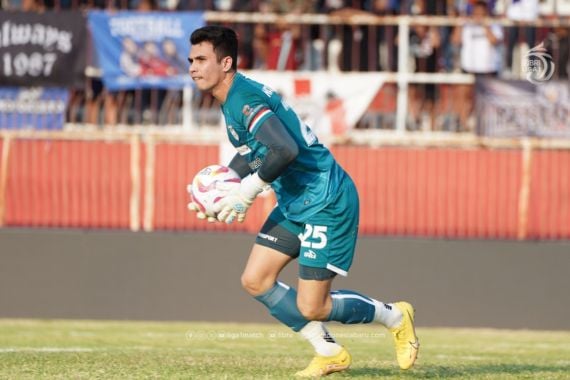 Link Live Streaming PSS Vs Borneo FC, Ada Nama Maarten Paes - JPNN.COM