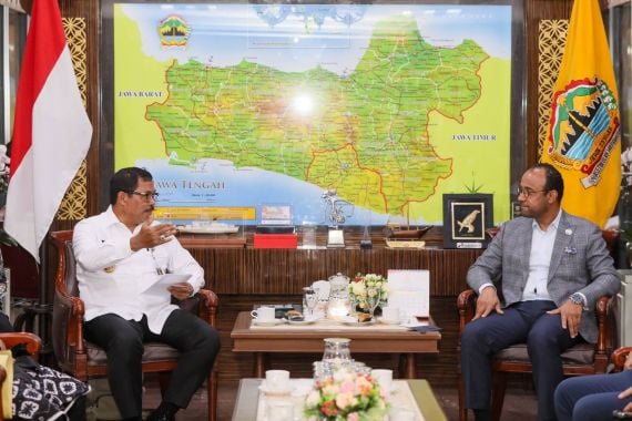 Kembangkan Pelabuhan Tanjung Emas, Pemprov Jateng Gandeng UEA - JPNN.COM