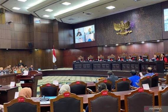 MK Ingatkan Pembentuk UU Tidak Boleh Sering Ubah Syarat Usia Pejabat Publik - JPNN.COM