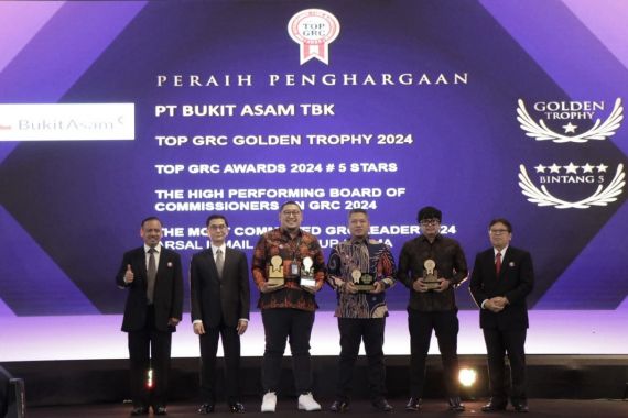 Sejumlah Emiten Meraih Penghargaan Top GRC Awards 2024 - JPNN.COM