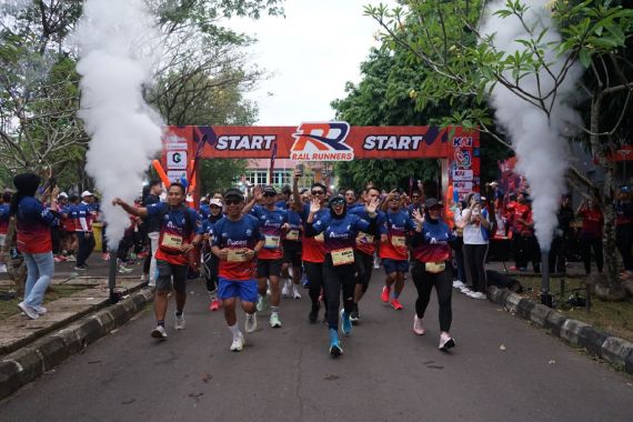 Kenalkan Wisata Sehat di Palembang, KAI Bersama Rail Runners Gelar Fun Run 5K - JPNN.COM