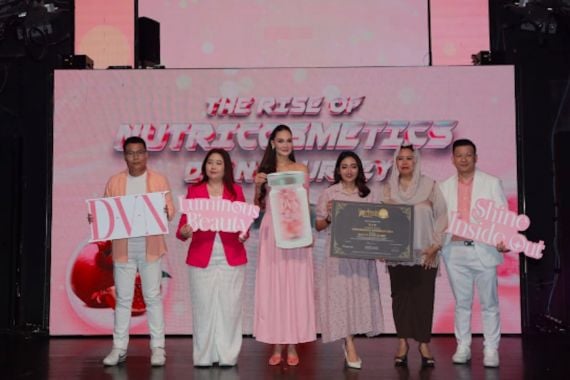 Luna Maya dan D.V.N Berkolaborasi untuk Mengedukasi Masyarakat Tentang Nutrikosmetik - JPNN.COM