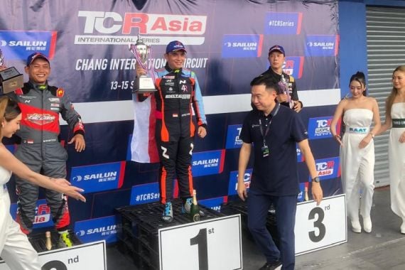 Pembalap Pekanbaru, Dypo Fitra Kembali Berjaya di TCR Asia Series 2024 - JPNN.COM