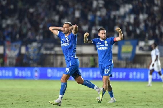 Pukul PSIS, Persib Gusur Persija di Klasemen Liga 1 - JPNN.COM