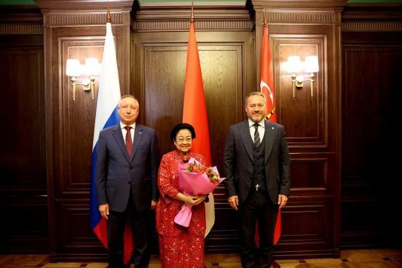 Gubernur St Petersburg Puji Kepemimpinan Soekarno hingga Megawati - JPNN.COM