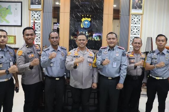 Gelar Cooling System, Polres Rohul Maksimalkan Partisipasi Pemilih di Lapas Pasir Pengairan - JPNN.COM