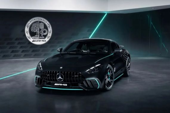 Mercedes-AMG GT 63 PRO 4MATIC+ Motorsport Diperkenalkan, Para Kolektor Harus Merapat - JPNN.COM