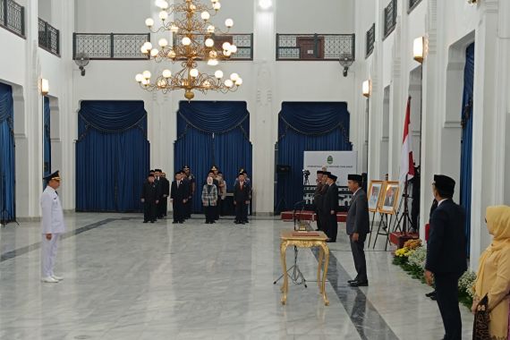 Koswara Gantikan Bambang Tirtoyuliono Jadi Pj Wali Kota Bandung - JPNN.COM