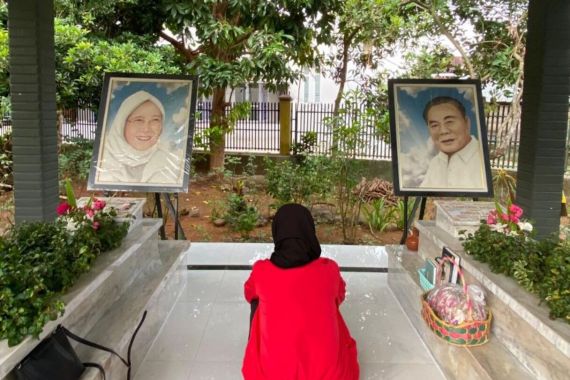 Cawagub Sumsel Riezky Aprilia Balik Kampung, Minta Restu Warga dan Ziarah Makam Zamzami Ahmad - JPNN.COM