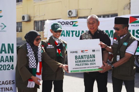 Tim LAZISNU dan Poroz Kirimkan 12 Kontainer Bantuan Kebutuhan Pokok dan Kesehatan untuk Warga Palestina - JPNN.COM