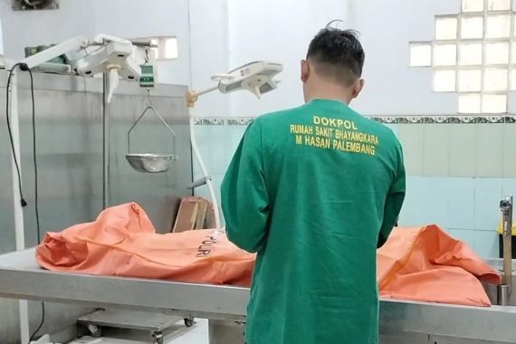 Diduga Tolak Berikan Uang ke Pemalak, Sopir Truk Asal Lampung Tewas Ditusuk - JPNN.COM