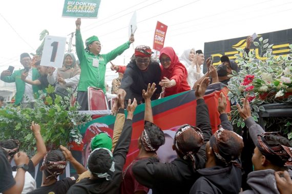 Sapa Masyarakat Temanggung, Agus-Nadia Disambut Sangat Antusias - JPNN.COM