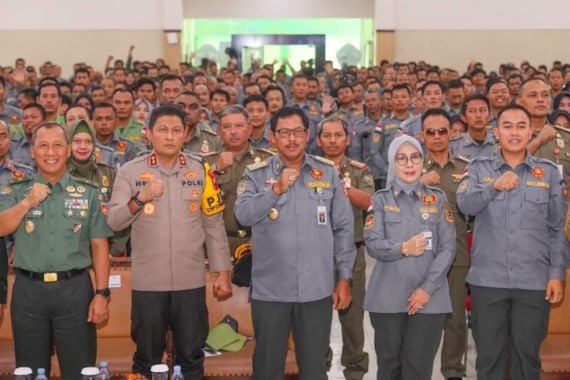 Amankan Pilkada Serentak 2024, Pemprov Jateng Siapkan 113 Ribu Satlinmas - JPNN.COM