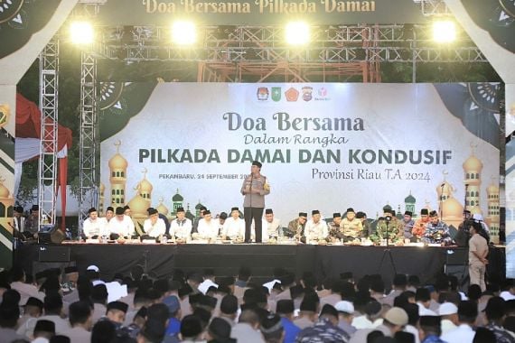 Indahnya Pilkada di Riau, Seluruh Calon Kepala Daerah Doa Bersama untuk Kedamaian - JPNN.COM