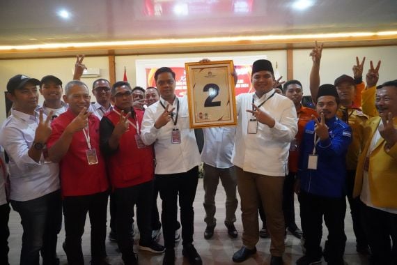 Makin Mantap Melangkah, Witiarso-Gus Hajar Nomor 2 Pilkada Jepara - JPNN.COM