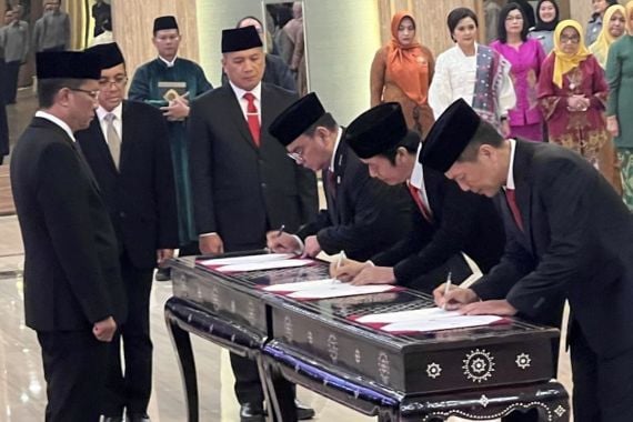 Nico Afinta Resmi Jabat Sekretaris Jenderal Kemenkumham - JPNN.COM