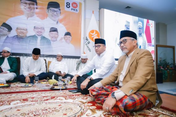 Sekjen Rekat Indonesia Ajak Para Tokoh Jawa Barat Mendukung Pasangan ASIH - JPNN.COM