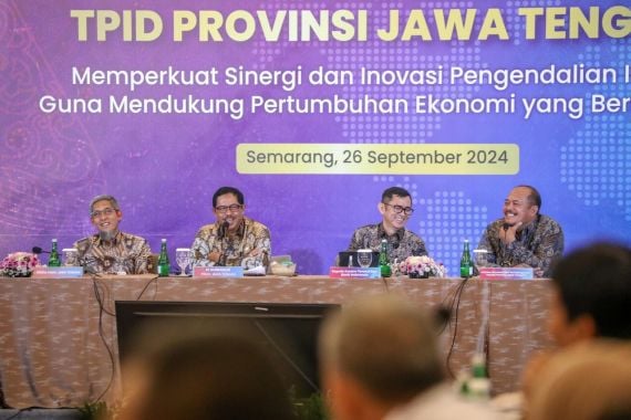 Pj Gubernur Jateng Pastikan Stok Pangan Selama Pilkada Hingga Nataru Aman - JPNN.COM