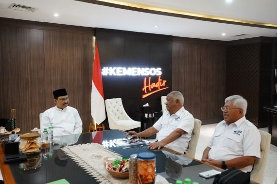 Mensos Gus Ipul dan Lantip Indonesia Bahas Upaya Ciptakan Lansia Aktif dan Mandiri - JPNN.COM