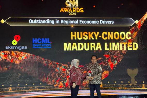 CNN Beri Award pada HCML dalam Pemberdayaan dan Ketahanan Energi di Jawa Timur - JPNN.COM