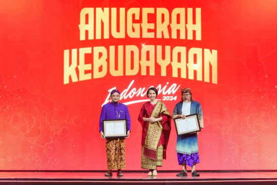 Dinilai Jadi Perpustakaan Budaya, 2 Media Ini Raih Penghargaan di Ajang AKI 2024 - JPNN.COM