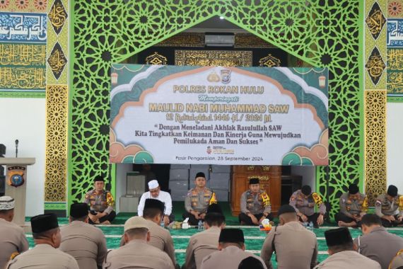 Polres Rohul Gelar Doa Bersama, Jalin Ukhuwah dan Jaga Kondusivitas Jelang Pilkada - JPNN.COM