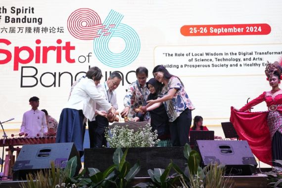 Para Akademisi Dalam & Luar Negeri Bahas Penggunaan AI di Spirit of Bandung 2024  - JPNN.COM