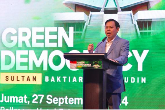 Luncurkan Buku Green Democracy, Sultan: Semangat Mewujudkan Keseimbangan dan Persatuan Nasional - JPNN.COM