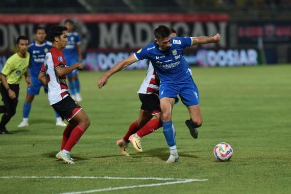 Bojan Hodak Ungkap Penyebab Persib Gagal Menang Melawan Madura United - JPNN.COM