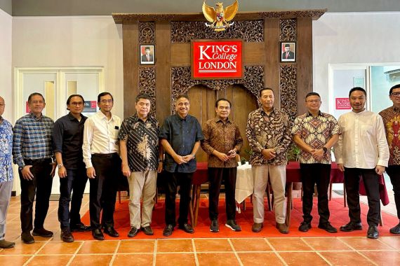 Pembukaan Program S2 King’s College London di KEK Singhasari Menandai Peluncuran HDZ & NHL - JPNN.COM