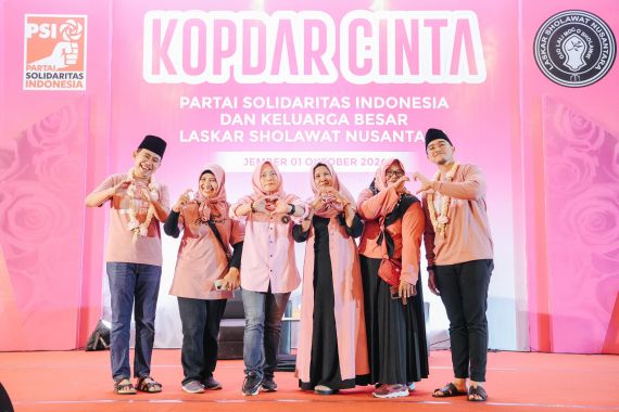 Kaesang Hadiri Kopdar Cinta, Mak-Mak Srikandi Jember Berteriak Histeris - JPNN.COM