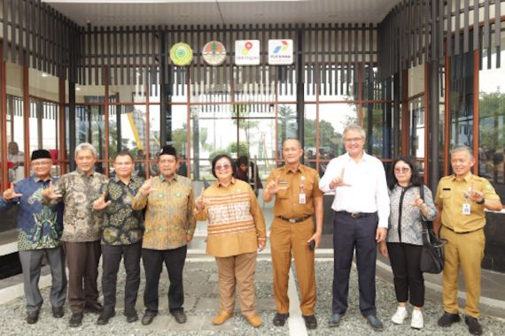 Aksi Nyata Restorasi Alam dan Edukasi Lingkungan Melalui Pembangunan Ekoriparian di UMRI dan UNILAK - JPNN.COM