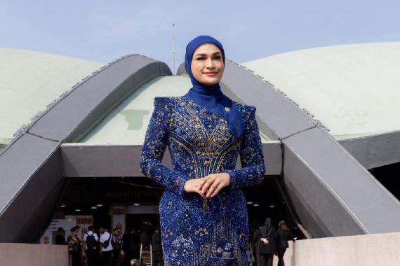 Dilantik Jadi Anggota DPR RI, Putri Zulkifli Hasan Bakal Perjuangkan Pengembangan UMKM - JPNN.COM