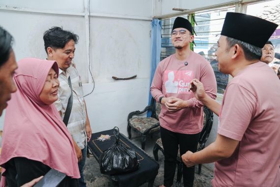 Blusukan Bareng Cabup Jember, Kaesang Disambut Meriah di Kandang Lawan - JPNN.COM