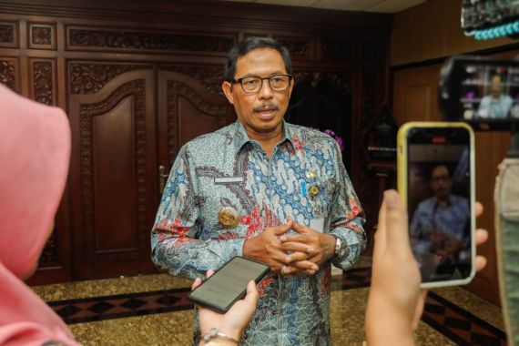 Soal Ulah Gangster yang Bikin Resah, Pj Gubernur Jateng Merespons Begini - JPNN.COM