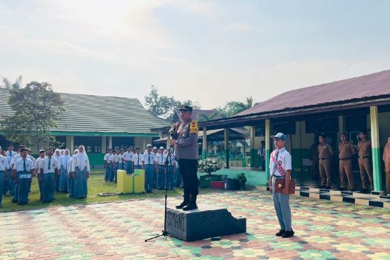 Ipda Bonni Ajak Pemilih Pemula di Rohil Dukung Pilkada Damai - JPNN.COM