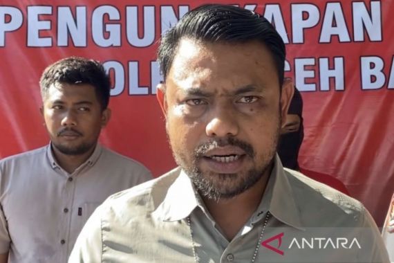 Polres Aceh Barat Tangkap Istri Pimpinan Ponpes yang Siram Air Cabai ke Santri - JPNN.COM