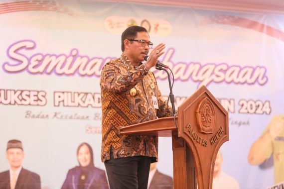 Nana Sudjana Ajak Mahasiswa Berpartisipasi Aktif di Pilkada 2024 - JPNN.COM